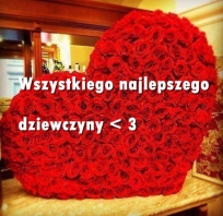 Ogromny bukiet róż na 8 marca - światowy dzień kobiet. Dodatkowo ułożony w kształcie serca!