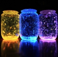 słoiczki, fluo, fluorescencyjne, kolorowe, neonowe, świecące, ultrafiolet