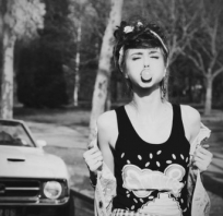 rockabillity, emo, dziewczyna, wyluzowana, guma, do żucia, fotografia