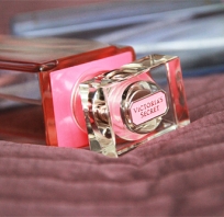 perfumy, styl, moda, kobieta