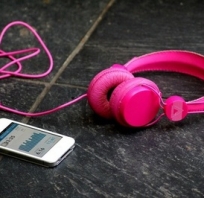 bit, słuchawki, pink, różowe, trendy, mp3, muzyka, akcesoria