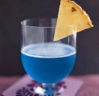 Drinki, napoje, alkohol, impreza