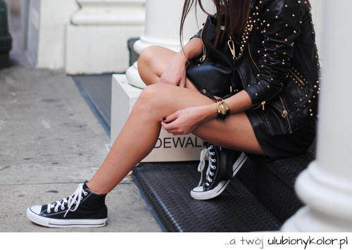 dziewczyna, trampki, moda, converse, nogi, brunetka