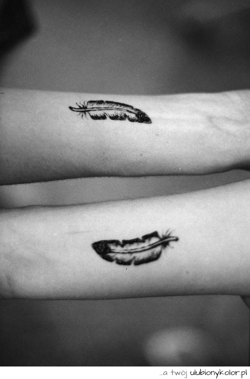 nadzieja, tatuaż, piórka, pióra, wolność, przedramię, ręka, tattoo