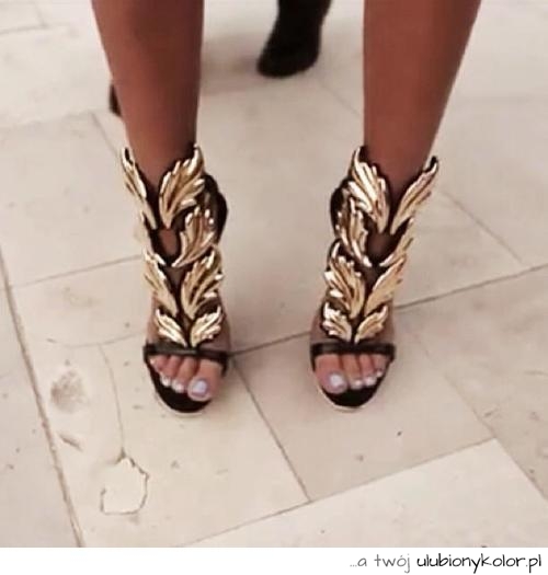 buty, piękne, fashion, expensive, złote, czarne, skóra, szpilki, wysokie, buty