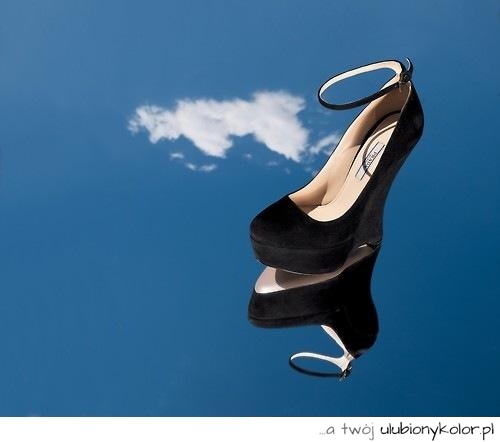 szpilki, prada, moda, buty, obcas, na obcasie, wieczorowa, do sukni, kobieta, kobieca,