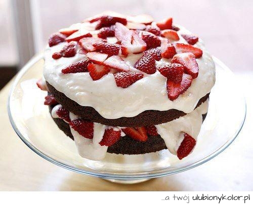 tort, truskawki, ciasto, słodkie, kulinaria, jedzenie, bita śmietana, pyszności