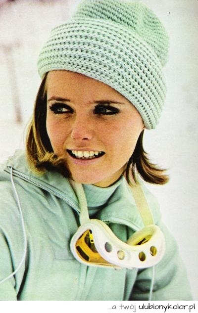 kobieta, old school, snowboard, śnieg, zima, narty, czapka, gogle, blondynka, ładny uśmiech